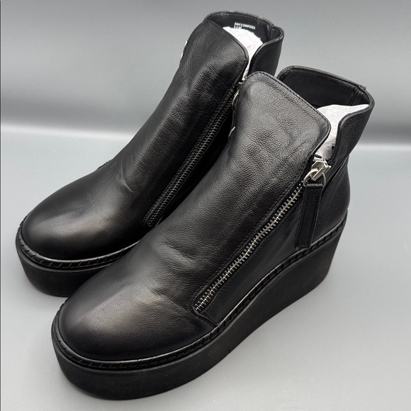 Steve Madden Shoes - Steve Madden Drift Platform Wedge Booties
